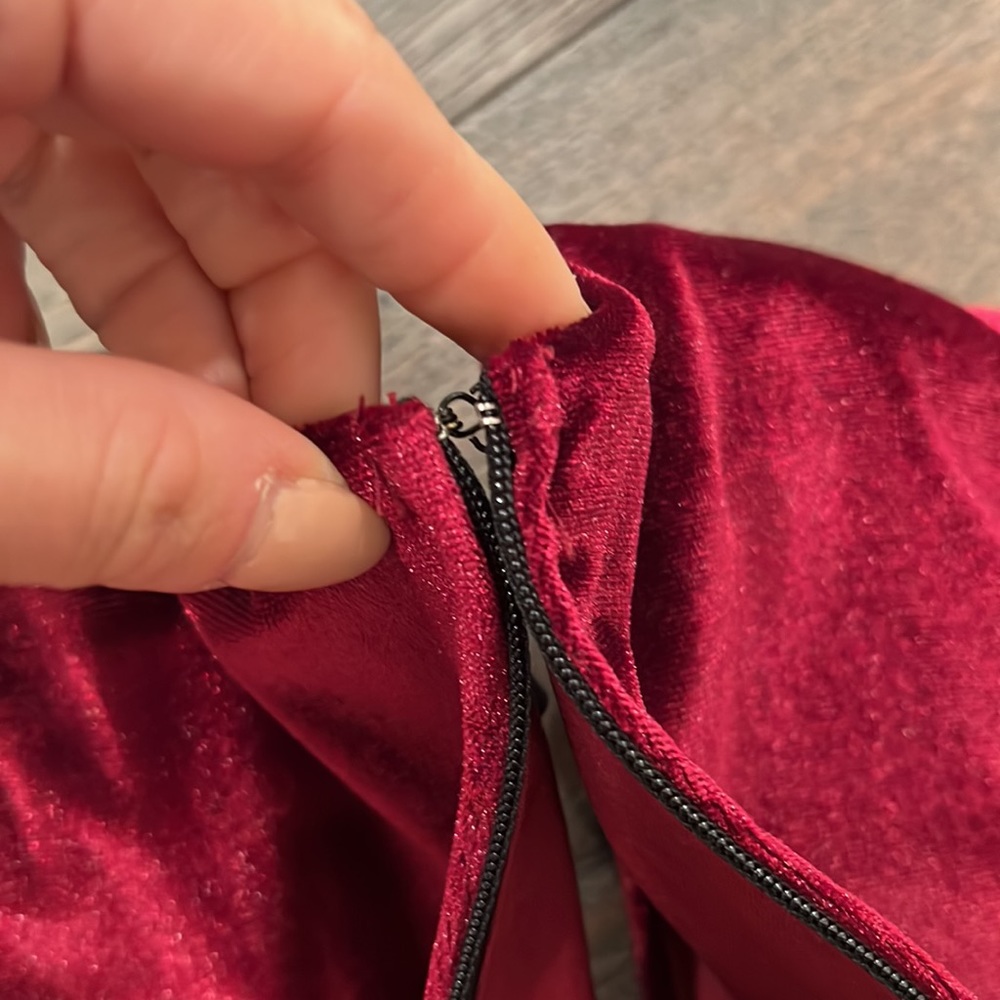 Laura Byrnes Pinup Girl Clothing Red Burgundy Dress - Picture 10 of 11